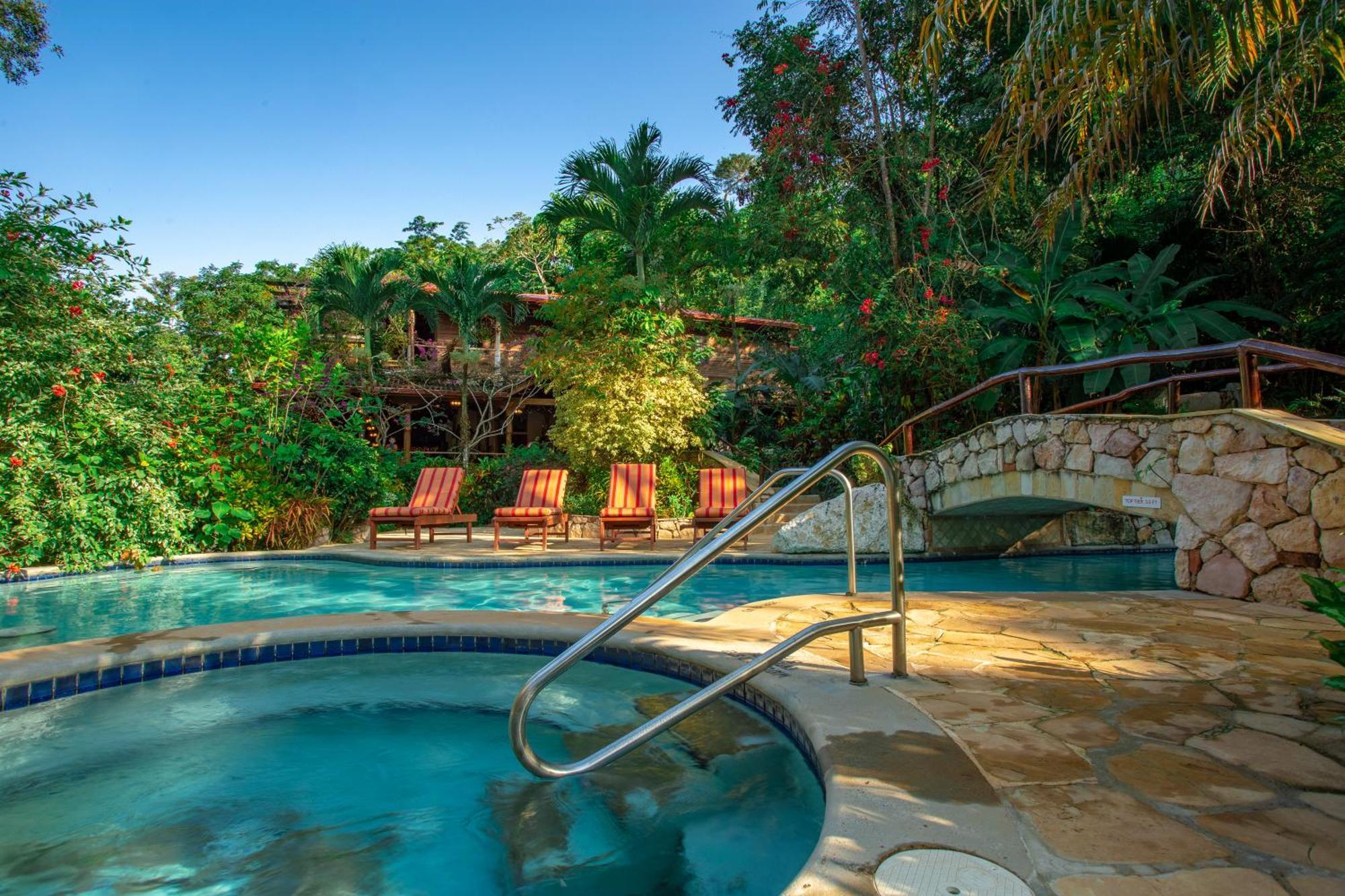 Ian Anderson Caves Branch Jungle Lodge Belmopan Bagian luar foto
